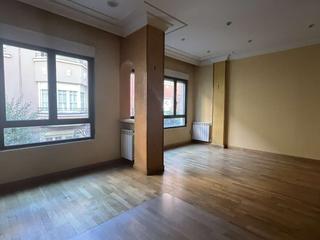 Location Appartement à Centro Ciudad. Se alquila piso sin amueblar Location Appartement à Centro Ciudad. Se alquila piso sin amueblar