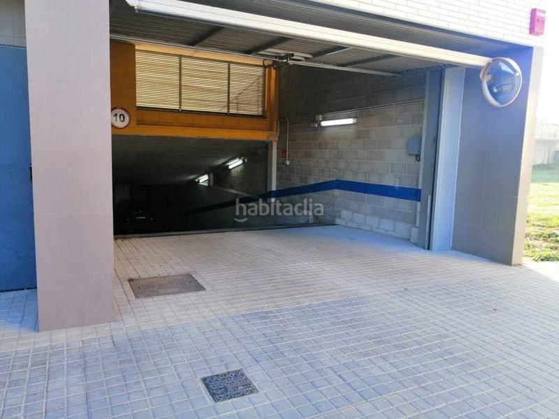 Foto 98b2564d-7d95-49f2-8bcf-1d2a5a62fceb. Aparcament cotxe a rossello 124 a Lledoner Granollers Foto 98b2564d-7d95-49f2-8bcf-1d2a5a62fceb. Aparcament cotxe a rossello 124 a Lledoner Granollers