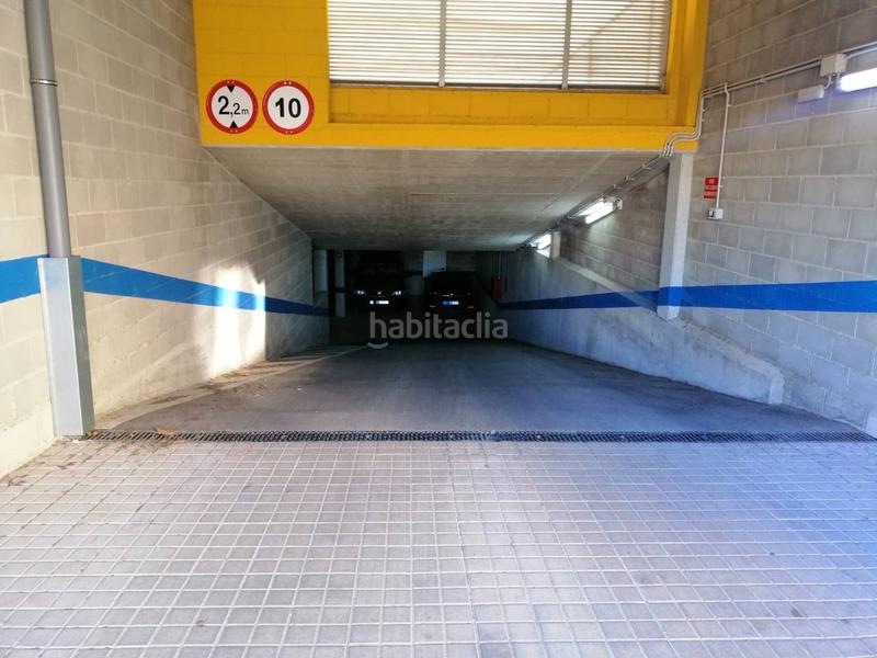 Foto d7fae889-622e-47e3-9c4e-d77efbe5f278. Aparcament cotxe a rossello 124 a Lledoner Granollers Foto d7fae889-622e-47e3-9c4e-d77efbe5f278. Aparcament cotxe a rossello 124 a Lledoner Granollers