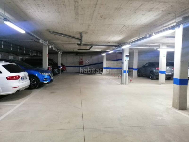 Foto dd0c2789-6609-4290-aef1-7e64cfbc0e66. Aparcament cotxe a rossello 124 a Lledoner Granollers Foto dd0c2789-6609-4290-aef1-7e64cfbc0e66. Aparcament cotxe a rossello 124 a Lledoner Granollers