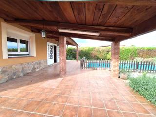 Xalet Roquetes. Casa con piscina en alcoletge Xalet Roquetes. Casa con piscina en alcoletge