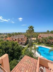Àtic a Bahía de Casares. Ático dúplex espacioso con vistas panorámicas al mar en bahía de Àtic a Bahía de Casares. Ático dúplex espacioso con vistas panorámicas al mar en bahía de
