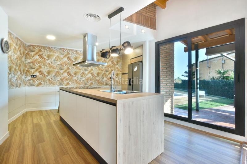 Foto 4a9e2bee-e710-4d73-9e1b-cec1735ae695. Chalet casa en venta junto a la playa en Urbanitzacions Arenys de Mar Foto 4a9e2bee-e710-4d73-9e1b-cec1735ae695. Chalet casa en venta junto a la playa en Urbanitzacions Arenys de Mar