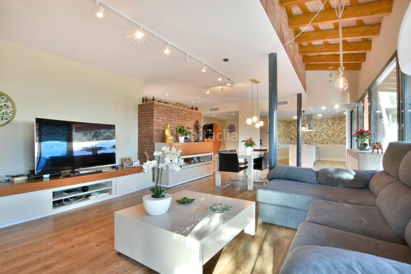 Foto daf6c9fa-91b0-4fea-9864-c17102d5e58f. Chalet casa en venta junto a la playa en Urbanitzacions Arenys de Mar Foto daf6c9fa-91b0-4fea-9864-c17102d5e58f. Chalet casa en venta junto a la playa en Urbanitzacions Arenys de Mar