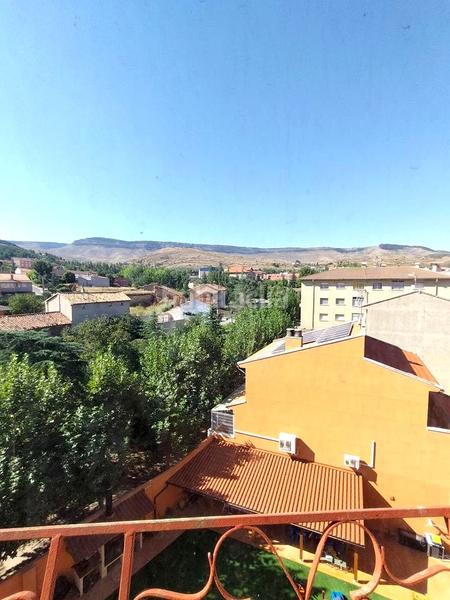 Foto 46337f67-b7ff-4c43-95c9-ac780485f896. Piso  junto a la plaza del ayuntamiento en Utrillas Foto 46337f67-b7ff-4c43-95c9-ac780485f896. Piso  junto a la plaza del ayuntamiento en Utrillas