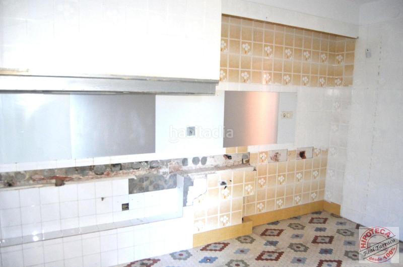 Foto debb7198-a398-48ed-ae5e-88d6d13595da. Casa amb aparcament piscina a Ponent Reus Foto debb7198-a398-48ed-ae5e-88d6d13595da. Casa amb aparcament piscina a Ponent Reus