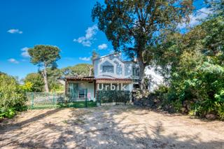 Haus  Carrer del moli d'en roca. Con piscina privada y gran jardín Haus  Carrer del moli d'en roca. Con piscina privada y gran jardín