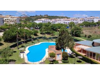 Pis  N/a. Piso luminoso con piscina y garaje a 600 m de la playa Pis  N/a. Piso luminoso con piscina y garaje a 600 m de la playa