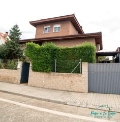 Chalet  Calle isla de la cabrera. Precioso chalet unifamiliar en venta en el casar – urbanización Chalet  Calle isla de la cabrera. Precioso chalet unifamiliar en venta en el casar – urbanización