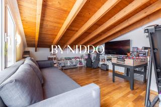 Casa adossada  Calle sant esteve. Casa adosada en el centro Casa adossada  Calle sant esteve. Casa adosada en el centro