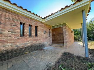 Casa  Carrer del mig. Casa unifamiliar de 377m2 en parcela de 1613m2 Casa  Carrer del mig. Casa unifamiliar de 377m2 en parcela de 1613m2