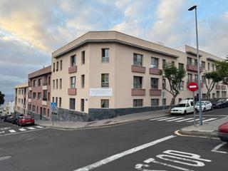 Appartement Calle lucca. Se vende piso de vpo, 3 habitaciones, garaje y trastero. Appartement Calle lucca. Se vende piso de vpo, 3 habitaciones, garaje y trastero.