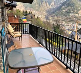 Reihenhaus in Les Escaldes. Adosado en venta en els vilars, 5 dormitorios. Reihenhaus in Les Escaldes. Adosado en venta en els vilars, 5 dormitorios.