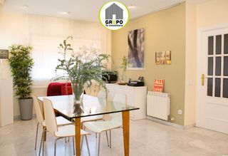 Lloguer Dúplex Avinguda lluis companys. Un oasis con piscina y parking Lloguer Dúplex Avinguda lluis companys. Un oasis con piscina y parking