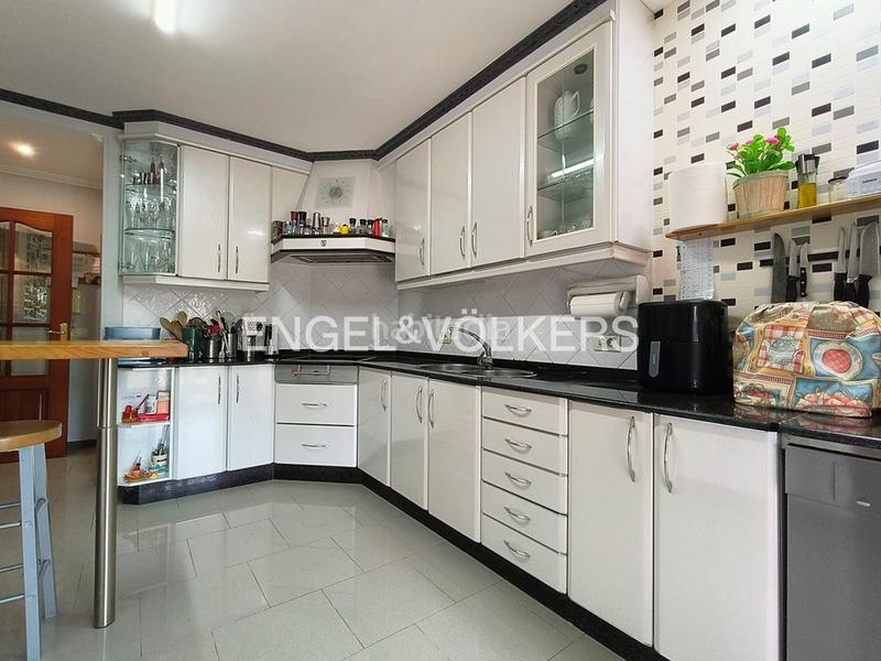 Foto 877f911b-f57c-49f0-b530-42cab1b6a590. Casa amb calefacció aparcament a o burgo - campus universitario Pontevedra Foto 877f911b-f57c-49f0-b530-42cab1b6a590. Casa amb calefacció aparcament a o burgo - campus universitario Pontevedra