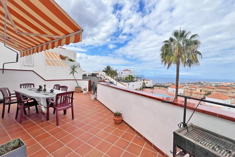 Foto 947d215f-7305-4b34-8edc-9817785ce2f3. Casa adossada amb aparcament piscina a Torviscas Centro y Alto Adeje Foto 947d215f-7305-4b34-8edc-9817785ce2f3. Casa adossada amb aparcament piscina a Torviscas Centro y Alto Adeje