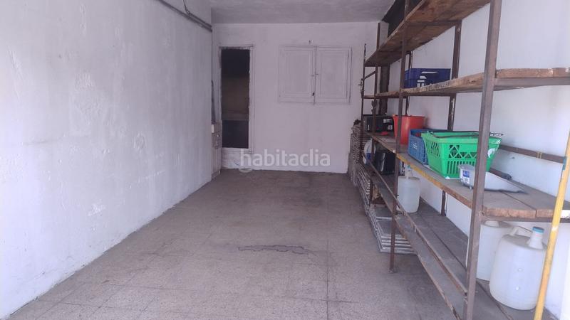 Foto b404c435-173a-4b4d-9e2d-5af681861f72. Posto auto in Centre Salt Foto b404c435-173a-4b4d-9e2d-5af681861f72. Posto auto in Centre Salt