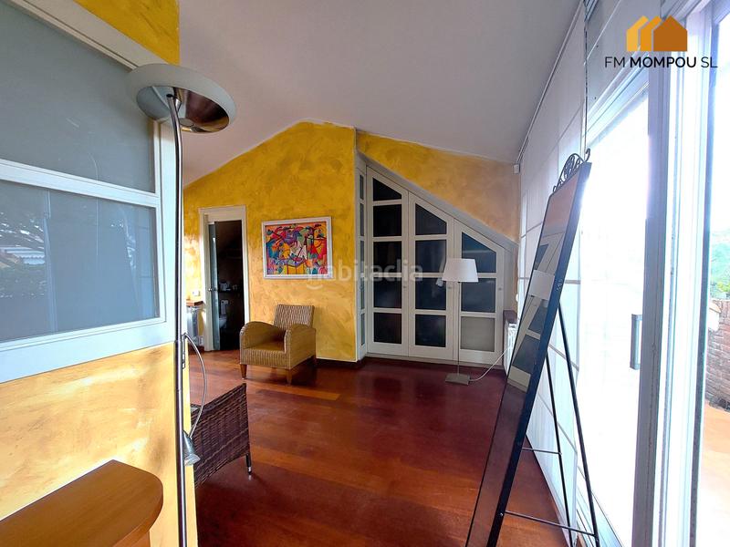 Foto ea0fecd8-dfbe-4010-83b5-8417bbbdaabc. Casa adossada amb xemeneia calefacció aparcament piscina a Gavà Foto ea0fecd8-dfbe-4010-83b5-8417bbbdaabc. Casa adossada amb xemeneia calefacció aparcament piscina a Gavà