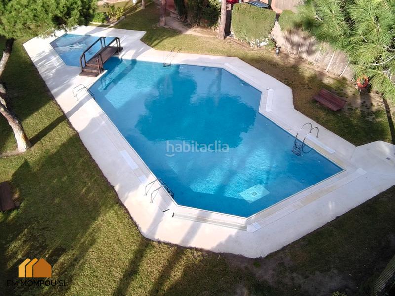 Foto fbcd7cd7-72da-4002-951f-e441d12a1cf9. Casa adossada amb xemeneia calefacció aparcament piscina a Gavà Foto fbcd7cd7-72da-4002-951f-e441d12a1cf9. Casa adossada amb xemeneia calefacció aparcament piscina a Gavà