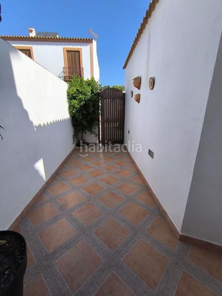 Foto 76f23525-7737-4d41-86d1-60c68d244bca. Casa adossada amb calefacció a Benacazón Foto 76f23525-7737-4d41-86d1-60c68d244bca. Casa adossada amb calefacció a Benacazón