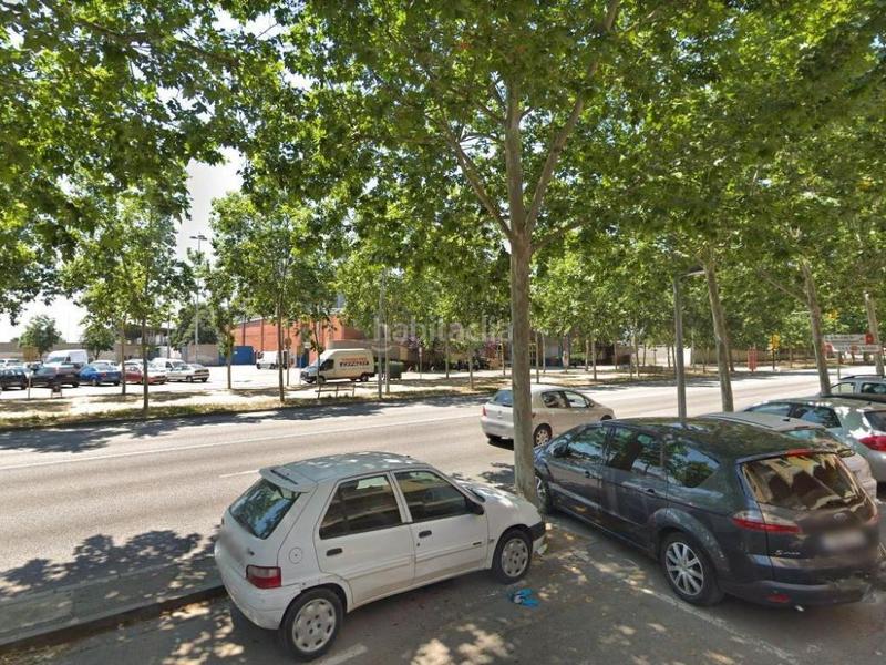 Foto 75ecdca7-86f7-46ee-8242-07a874792e6f. Aparcament cotxe a Barri dels Escriptors Salt Foto 75ecdca7-86f7-46ee-8242-07a874792e6f. Aparcament cotxe a Barri dels Escriptors Salt