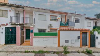 Maison jumelée  C/ adalides. Solvia inmobiliaria  chalet adosado algeciras Maison jumelée  C/ adalides. Solvia inmobiliaria  chalet adosado algeciras