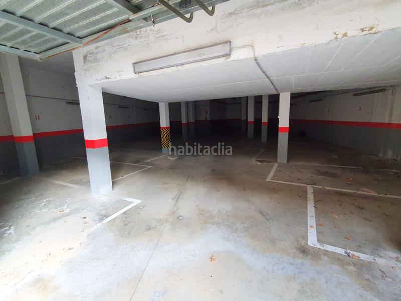 Foto e9c41a40-f28a-4f9e-9092-9f2cdbb7cb30. Aparcament cotxe a Llagostera Foto e9c41a40-f28a-4f9e-9092-9f2cdbb7cb30. Aparcament cotxe a Llagostera