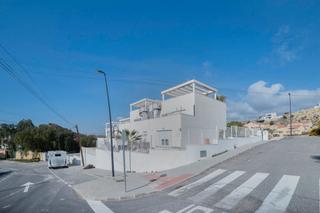 Maison jumelée C/ anglaterra - urb arco montiboli -. Solvia inmobiliaria chalet adosado villajoyosavila joiosa la Maison jumelée C/ anglaterra - urb arco montiboli -. Solvia inmobiliaria chalet adosado villajoyosavila joiosa la