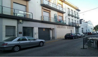 Aparcament cotxe Cristobal colon. Solvia inmobiliaria garaje pozoblanco Aparcament cotxe Cristobal colon. Solvia inmobiliaria garaje pozoblanco