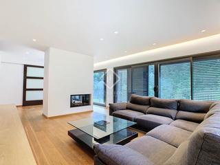 Location Appartement à Pal-Xixerella. Piso en planta baja de 4 dormitorios con jardín de 105 m en alqu Location Appartement à Pal-Xixerella. Piso en planta baja de 4 dormitorios con jardín de 105 m en alqu