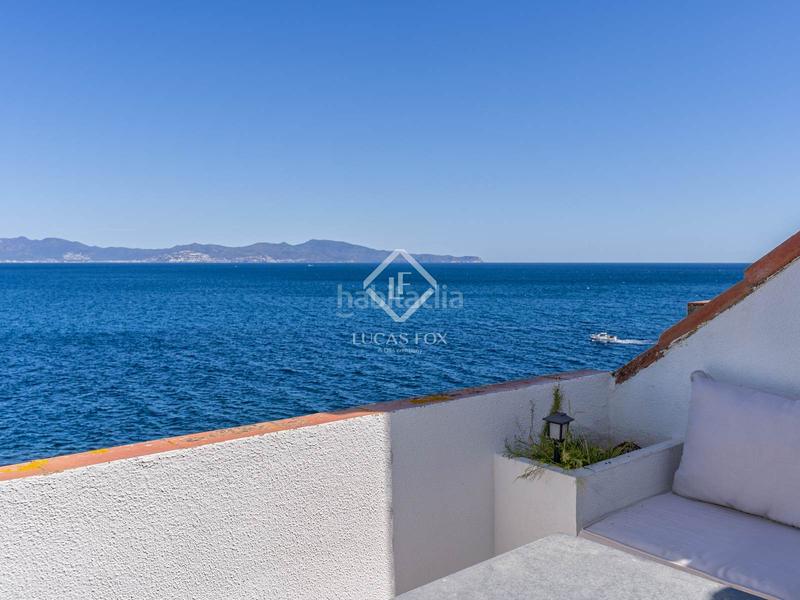Foto 27248fd7-376f-4561-b0c9-b2ce09e93320. Piso precioso piso en primera línea de mar con aparcamiento en venta en lescala, costa brava en Escala (L´) Foto 27248fd7-376f-4561-b0c9-b2ce09e93320. Piso precioso piso en primera línea de mar con aparcamiento en venta en lescala, costa brava en Escala (L´)
