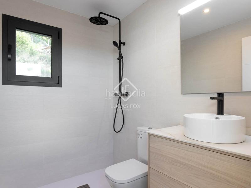 Foto 49dcd5eb-25c7-4a63-81ea-5f2d5e2f2722. Chalet avec chauffage parking piscine dans Vallromanes Foto 49dcd5eb-25c7-4a63-81ea-5f2d5e2f2722. Chalet avec chauffage parking piscine dans Vallromanes