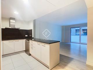 Location Appartement à Centro. Piso en excelentes condiciones de 3 dormitorios en alquiler en a Location Appartement à Centro. Piso en excelentes condiciones de 3 dormitorios en alquiler en a