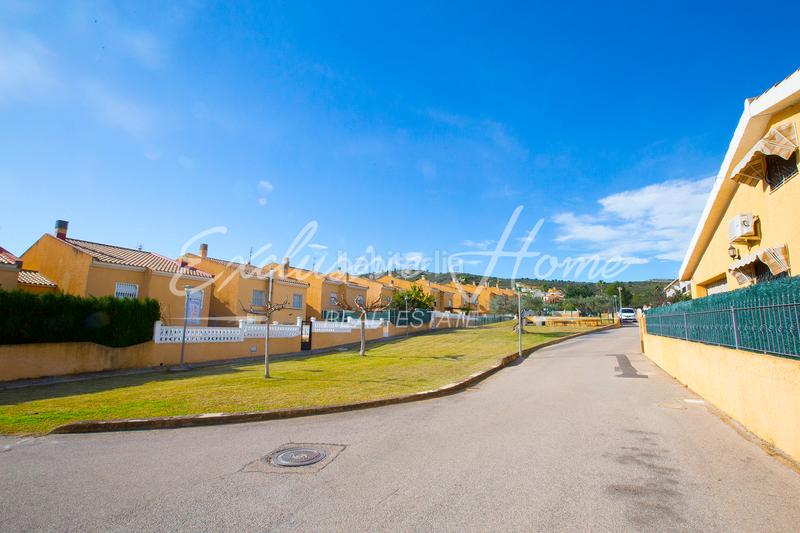 Foto e2692bb5-8d97-42be-bbcf-b3674fe87a7e. Chalet mit heizung parking pool in Las Atalayas-Urmi-Cerro Mar Peñíscola Foto e2692bb5-8d97-42be-bbcf-b3674fe87a7e. Chalet mit heizung parking pool in Las Atalayas-Urmi-Cerro Mar Peñíscola