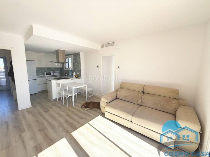 Foto e0b3b3f9-5652-4f20-ac4b-6e8d29244e3c. Àtic amb calefacció a Centre Salou Foto e0b3b3f9-5652-4f20-ac4b-6e8d29244e3c. Àtic amb calefacció a Centre Salou