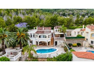 Maison à La Pedrera-Vessanes. Villa con impresionantes vistas al mar y a la montaña, total pri Maison à La Pedrera-Vessanes. Villa con impresionantes vistas al mar y a la montaña, total pri