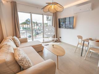 Apartament a Centro Ciudad. Moderno apartamento de 2 dormitorios y 2 baños con vestidor y as Apartament a Centro Ciudad. Moderno apartamento de 2 dormitorios y 2 baños con vestidor y as