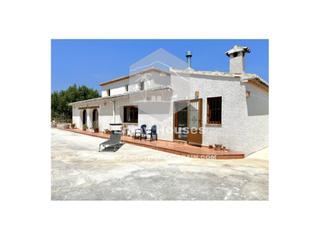 Casa en Teulada. Retiro campestre mediterráneo a pocos minutos de las playas de m Casa en Teulada. Retiro campestre mediterráneo a pocos minutos de las playas de m