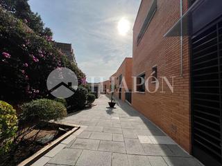 Haus in Alella. Exclusiva casa esquinera con jardín, cerca del mar y de barcelon Haus in Alella. Exclusiva casa esquinera con jardín, cerca del mar y de barcelon