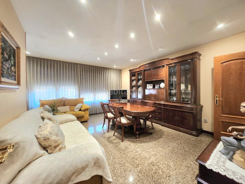 Foto 479e1125-22ae-43e8-a930-63a43ef7e11c. Casa a schiera con camino riscaldamento in La Cogullada Terrassa Foto 479e1125-22ae-43e8-a930-63a43ef7e11c. Casa a schiera con camino riscaldamento in La Cogullada Terrassa