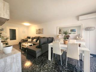 Pis a Poble Nou. Exterior, con balcón y parking Pis a Poble Nou. Exterior, con balcón y parking