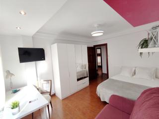 Appartement à Barrio del Ave. Piso en barrio del ave, ideal alquiler por habitaciones. Appartement à Barrio del Ave. Piso en barrio del ave, ideal alquiler por habitaciones.