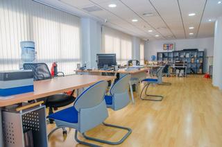 Office space in Orihuela Ciudad. Loca en venta  orihuela,alicante Office space in Orihuela Ciudad. Loca en venta  orihuela,alicante