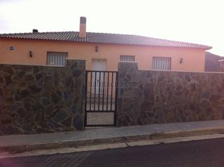Casa en Carrer concha espina, 7. Urge vender Casa en Carrer concha espina, 7. Urge vender