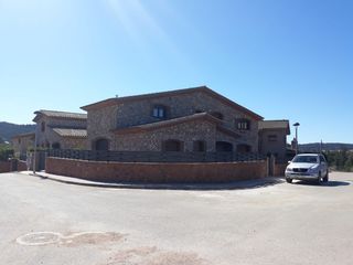 Villa in Pau aixalà,12. Prades. chalet unifamiliar aislado de unos 203 m2 Villa in Pau aixalà,12. Prades. chalet unifamiliar aislado de unos 203 m2