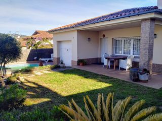 Torre en Carrer les comes,6. Chalet de 200 m2 en terreno de 525 m2 con piscina Torre en Carrer les comes,6. Chalet de 200 m2 en terreno de 525 m2 con piscina