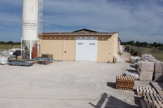 Alquiler Nave industrial en Carretera cabo blanco, s/n. Se alquila o vende nave industrial en llucmajor Alquiler Nave industrial en Carretera cabo blanco, s/n. Se alquila o vende nave industrial en llucmajor
