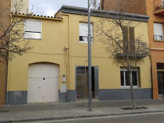 Casa en Carrer major, 304. Vivienda unifamiliar con jardín y garaje (2 pl.) Casa en Carrer major, 304. Vivienda unifamiliar con jardín y garaje (2 pl.)