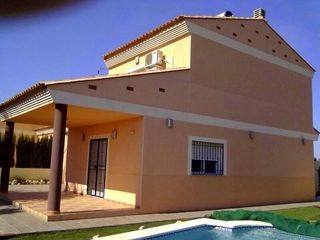 Casa adosada en Canya primal 1, 107-f. Chalet seminuevo en perfecto estado,zona tranquila Casa adosada en Canya primal 1, 107-f. Chalet seminuevo en perfecto estado,zona tranquila