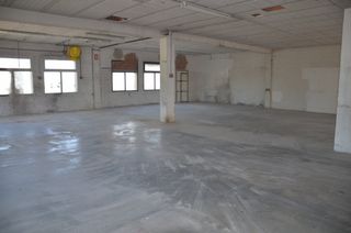 Alquiler Local industrial en Ctra santa coloma, 168. Local industrial, 1era planta con montacargas Alquiler Local industrial en Ctra santa coloma, 168. Local industrial, 1era planta con montacargas
